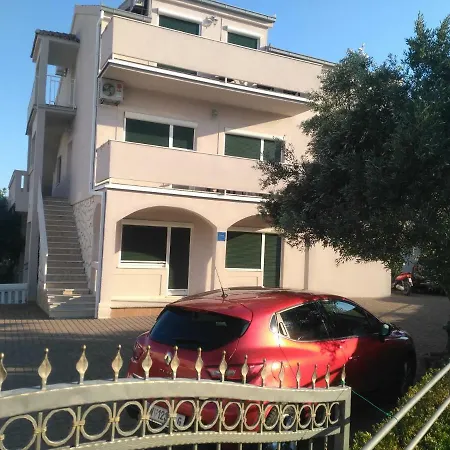 Croatika Apartmán *